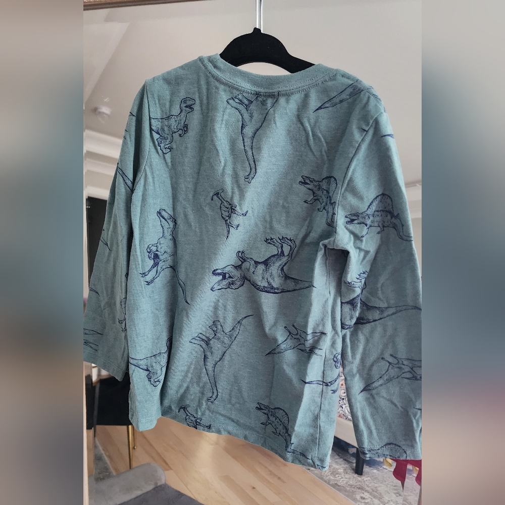 Cat & Jack Size 5T long sleeve Dinosaur T Shirt